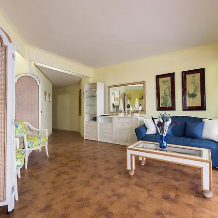 Apartment Seafront Las Canteras Beach 24