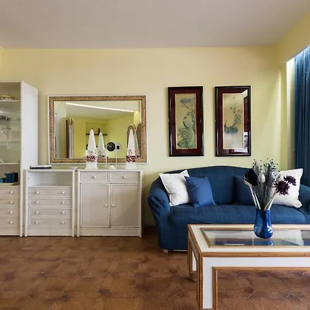 Seafront Las Canteras Beach 24 Apartment